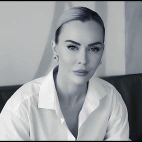 Юлія