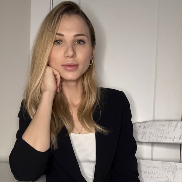 Дарья Дарья - Психіатр