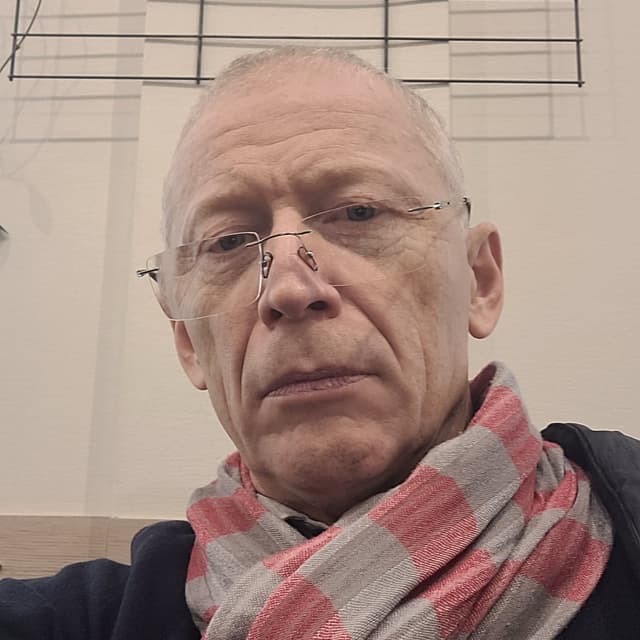 Костянтин Костянтин - Психолог