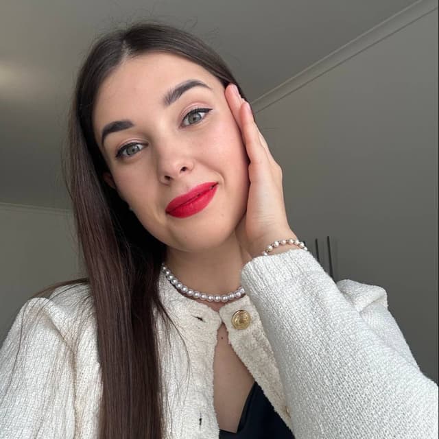 Оксана Мельник Оксана Мельник - Психолог